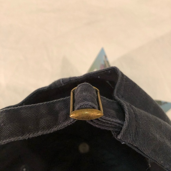 NWT EarthSunMoon Advice From a Raven Hat - Picture 5 of 5